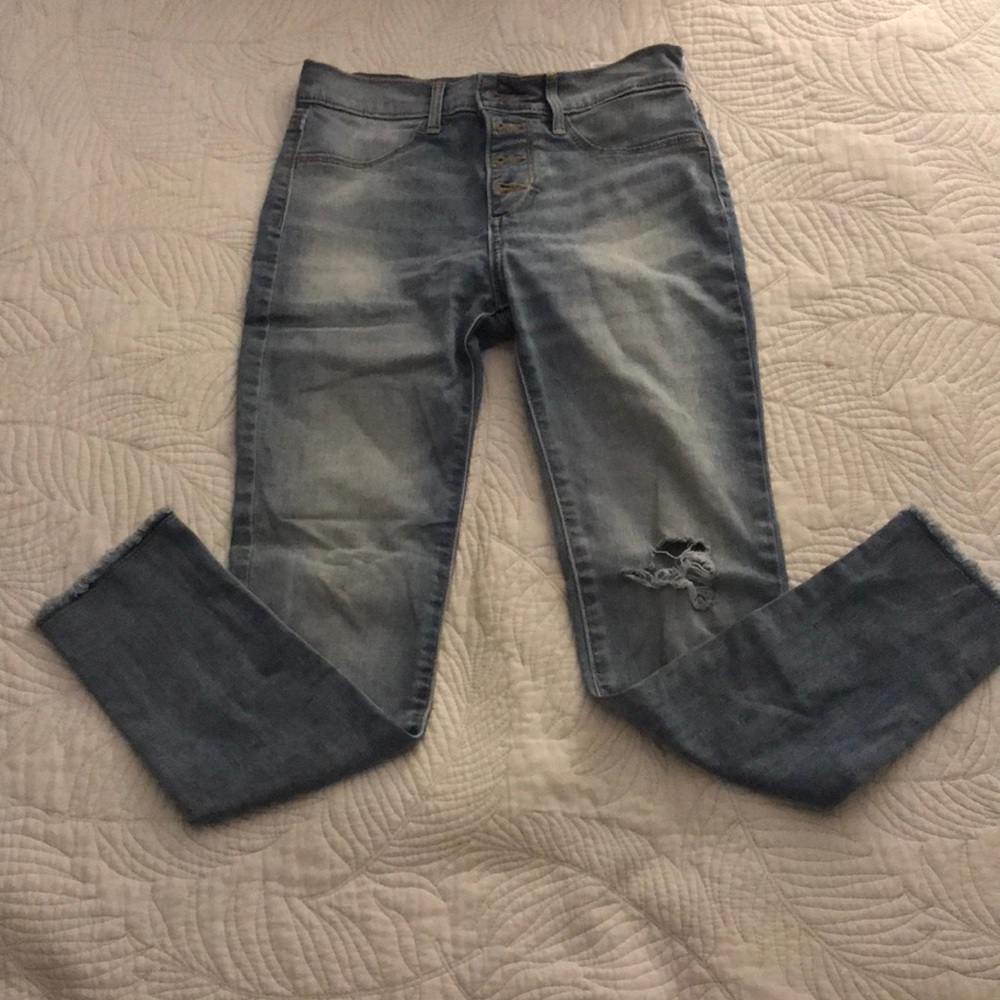 Old Navy Lightwash Skinny Jeans